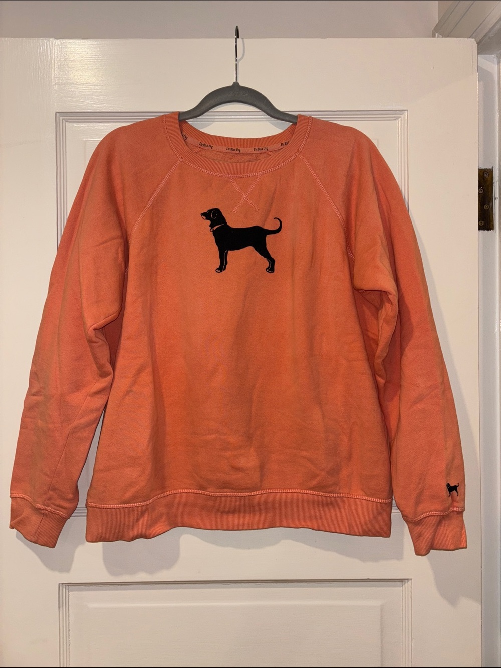 Black Dog crew neck!